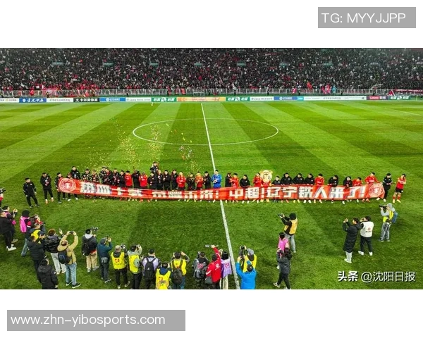 足球比赛开始的激动时刻球迷欢呼声中见证精彩对决与激情碰撞